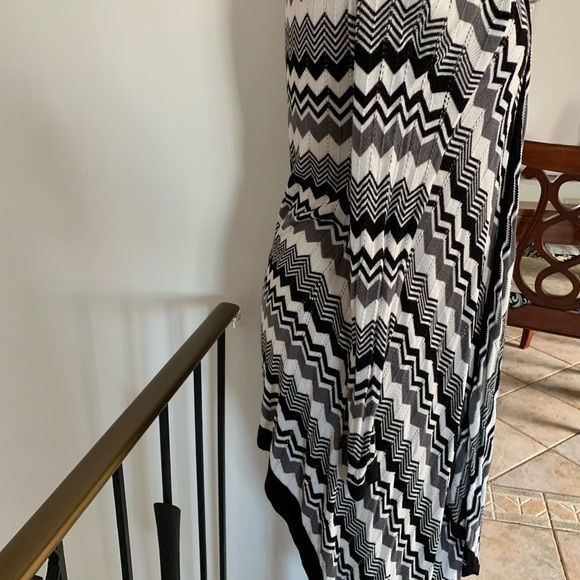 Fenn Wright Manson (M) woman’s sweater - Picture 4 of 10